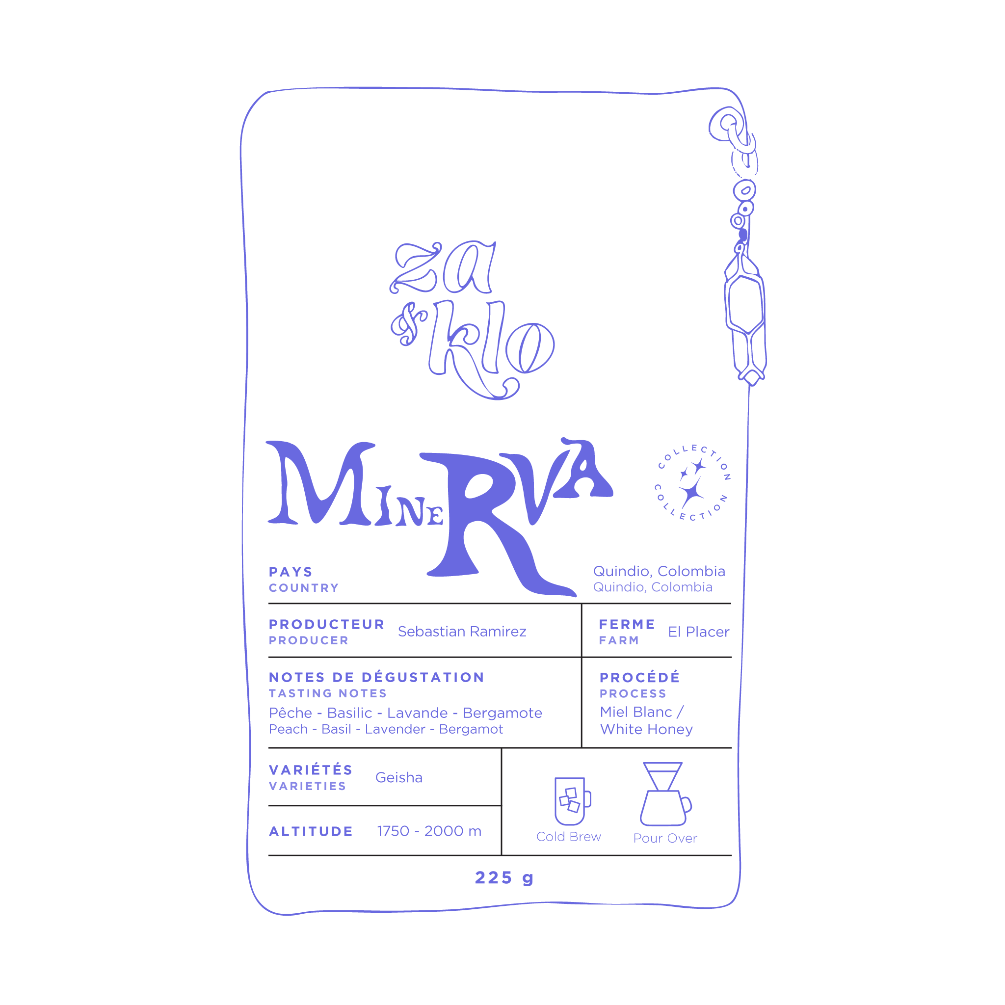 Image de dessin de Minerva, un cafe Geisha « white honey » de Colombie produit par Sebastian Ramirez, avec un porte-clés en cristal attaché au sac. Le sac met en avant des notes fruitées, florales et herbacées, avec une typographie visible affichant le nom « Minerva ». Ce café complexe et surprenant révèle des saveurs de pêche et de basilic, idéal pour accompagner une burrata ou une pâtisserie aux fruits. Parfait en cold brew ou pour over. Torrefactrices Za et Klo.